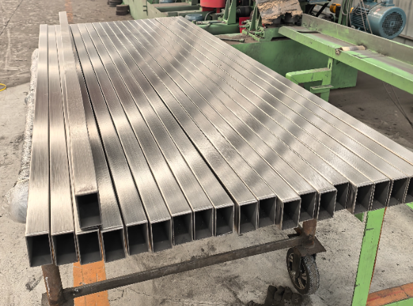 三沙建筑工程行业用不锈钢无缝钢管